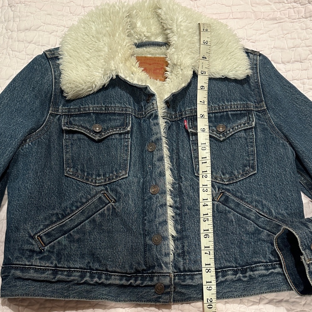 Levi’s Size Small Denim Jacket with Faux Fur Collar